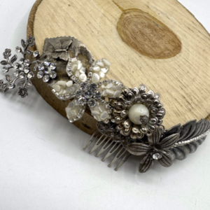 Tocado plata vieja flor nacarada