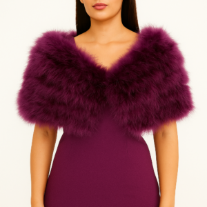 Capa de plumas burdeos