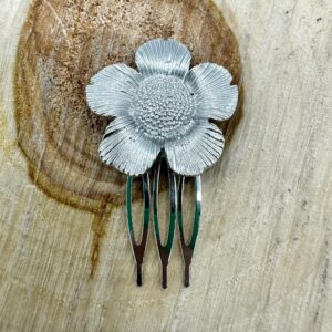 Peina flor plata
